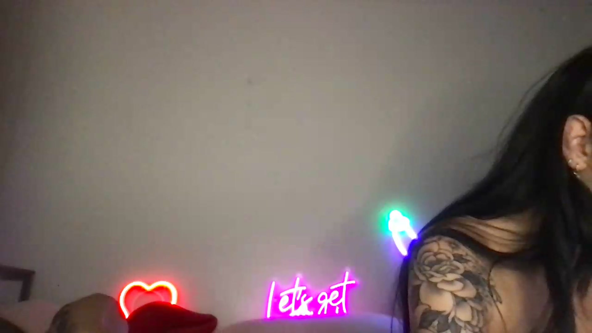 Gallery image thumbnail from ToriMcQueen's myfreecams stream on, 07/10/2026, 18:07 image 11 of 20