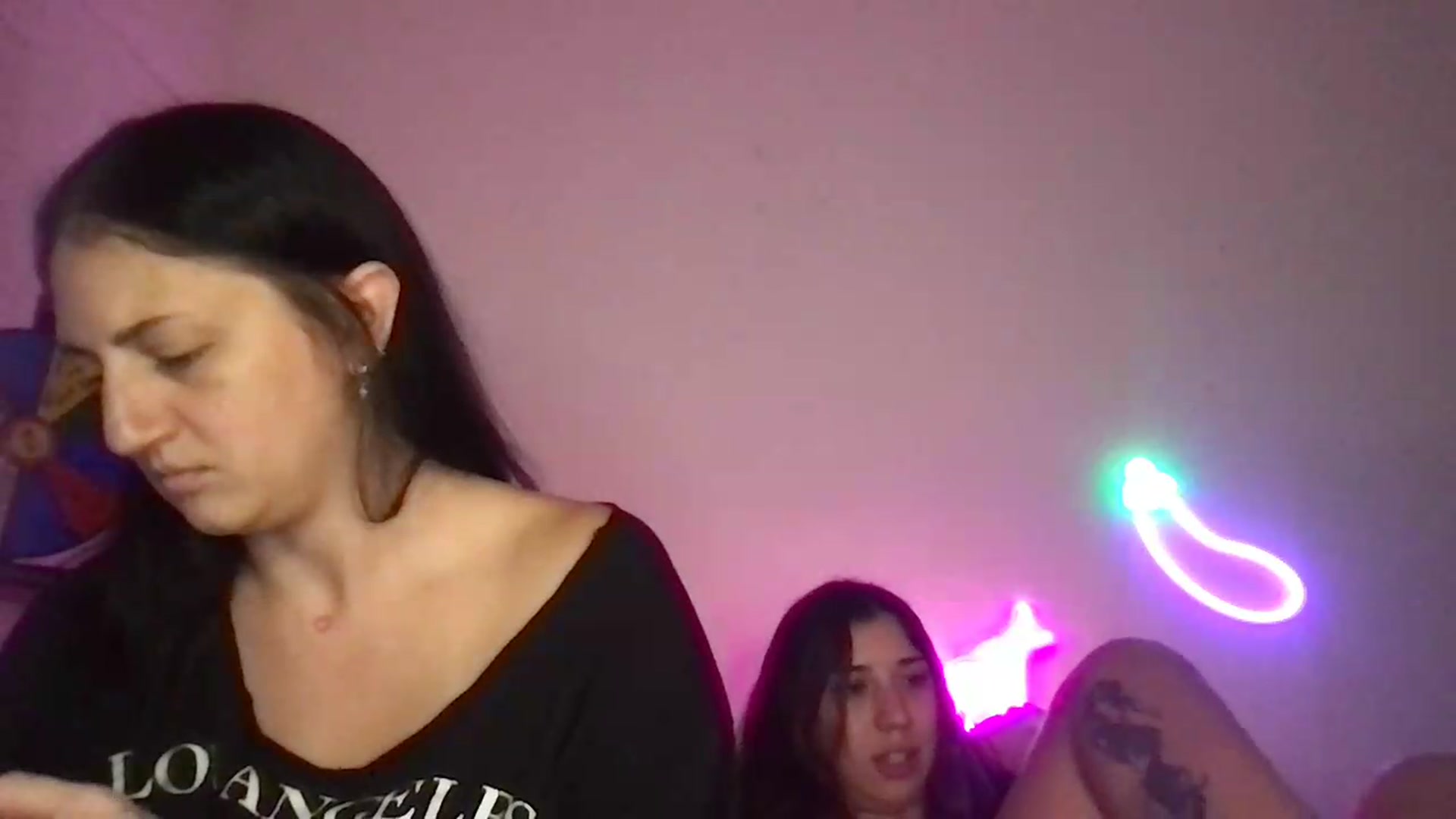 Gallery image thumbnail from ToriMcQueen's myfreecams stream on, 07/15/2026, 15:06 image 6 of 20