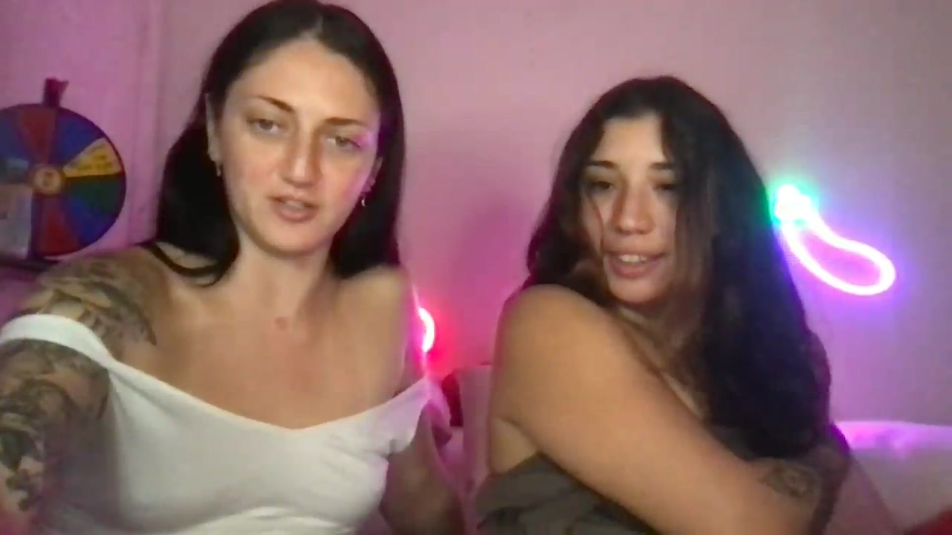 Gallery image thumbnail from ToriMcQueen's myfreecams stream on, 07/16/2026, 16:56 image 3 of 20