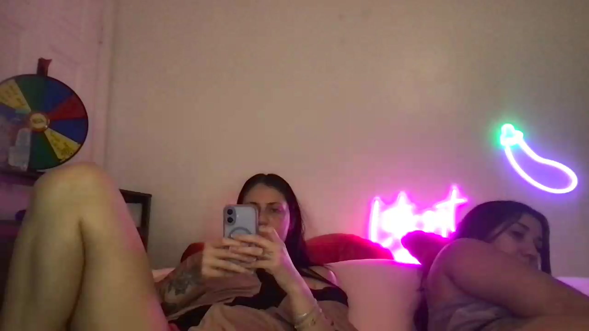 Gallery image thumbnail from ToriMcQueen's myfreecams stream on, 07/17/2026, 16:52 image 15 of 20