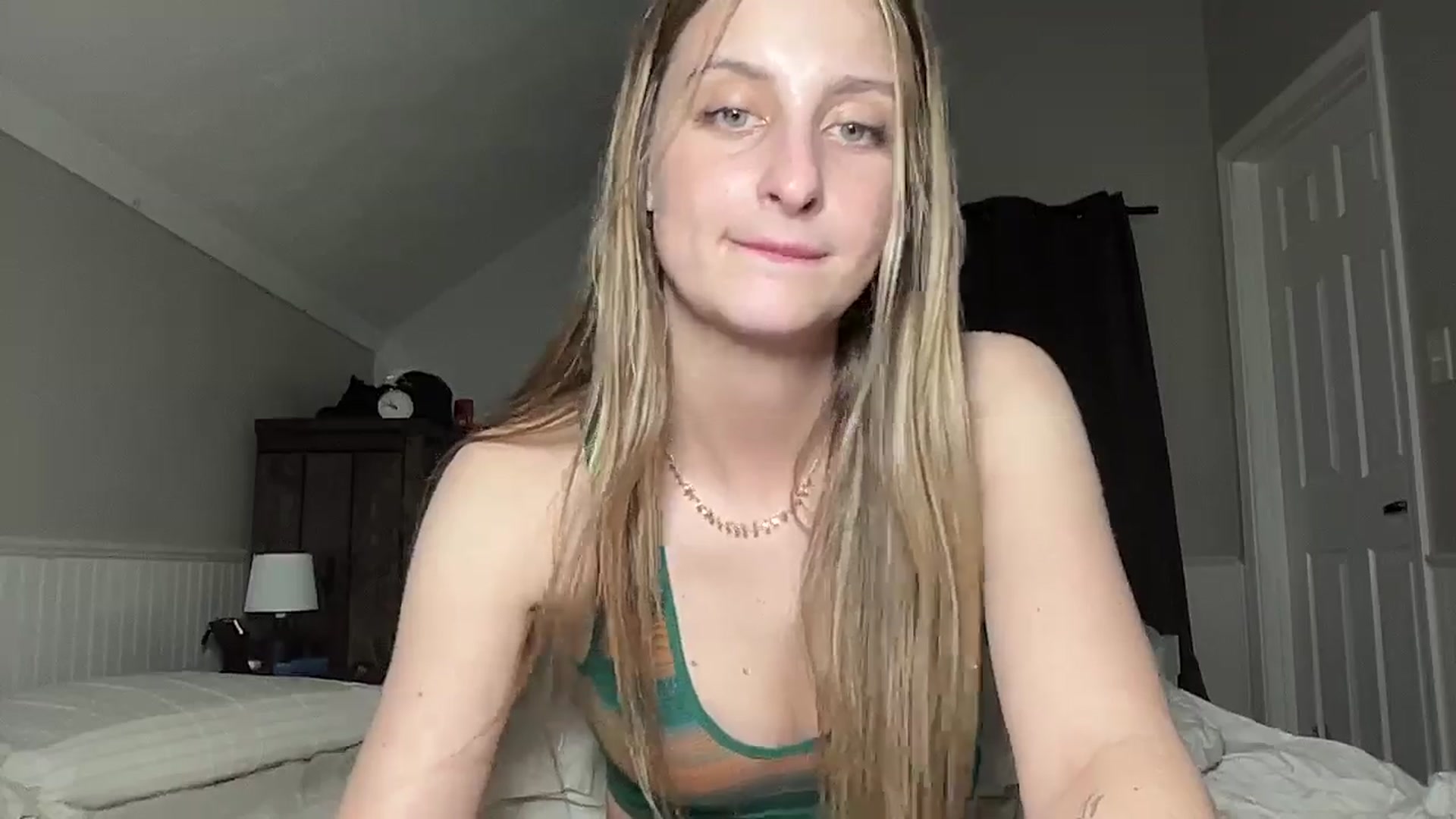 Gallery image thumbnail from Torisweetxo's myfreecams stream on, 07/03/2024, 04:07 image 9 of 20