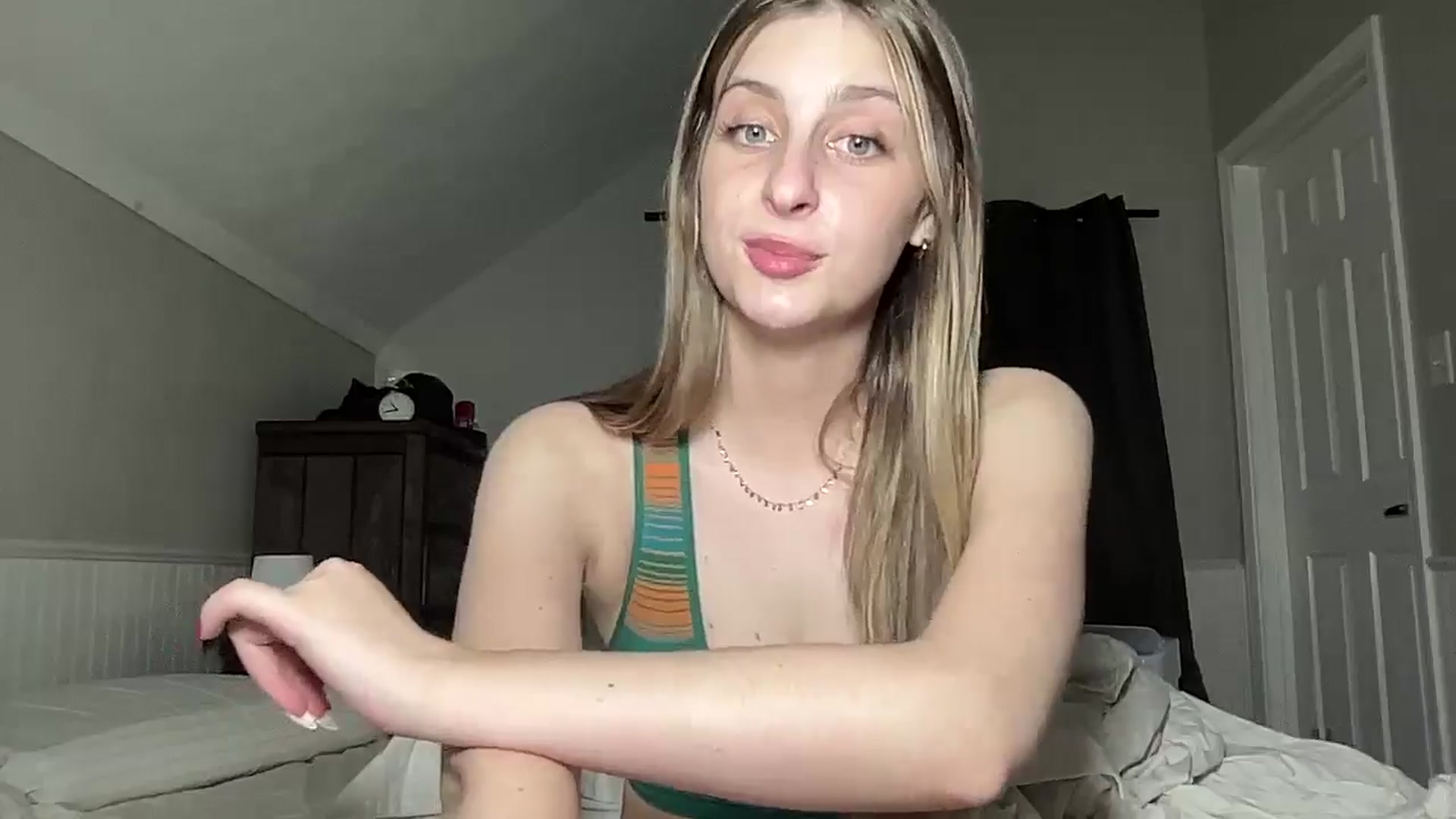 Gallery image thumbnail from Torisweetxo's myfreecams stream on, 07/03/2024, 04:07 image 3 of 20