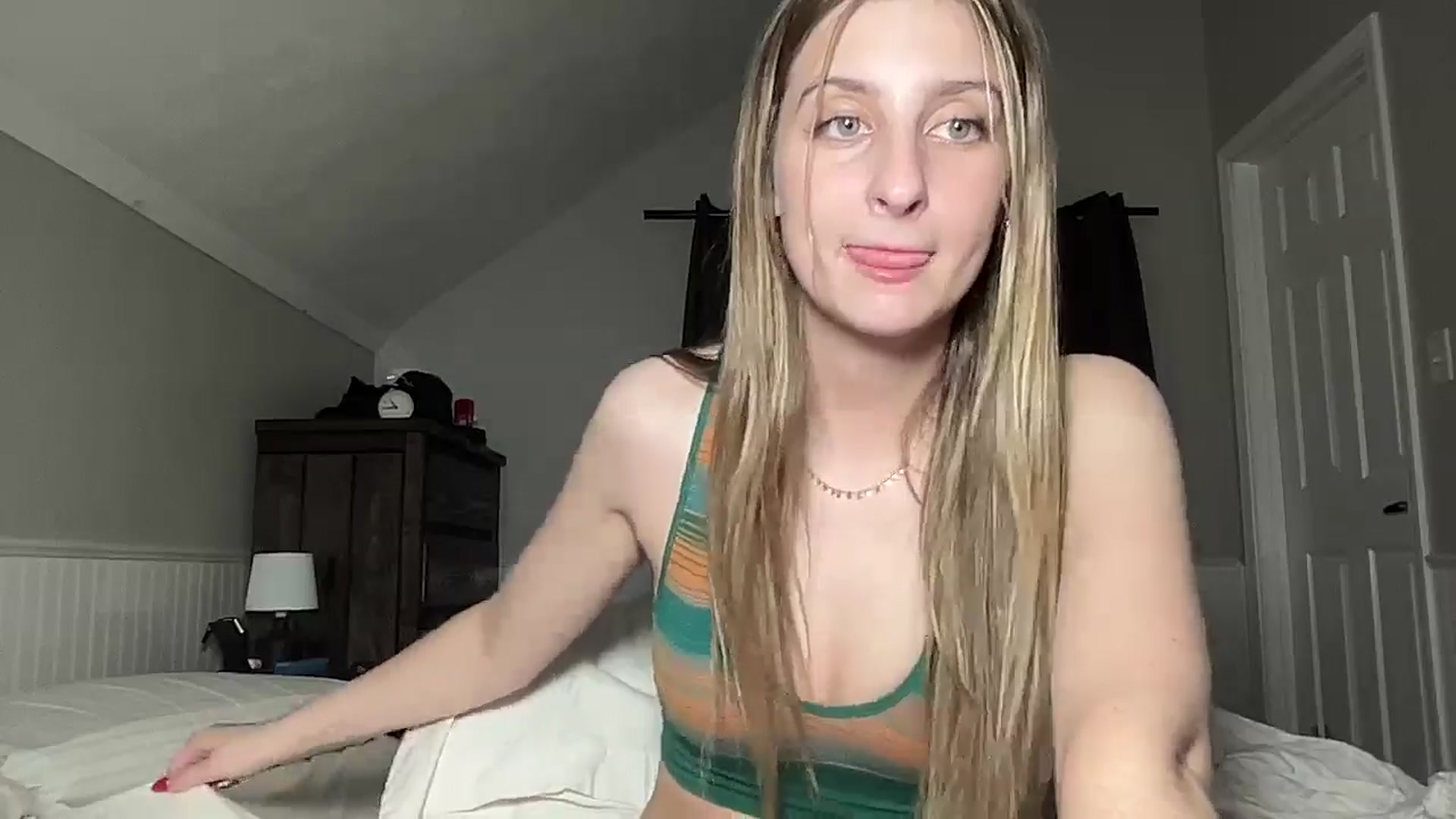 Gallery image thumbnail from Torisweetxo's myfreecams stream on, 07/03/2024, 04:07 image 4 of 20
