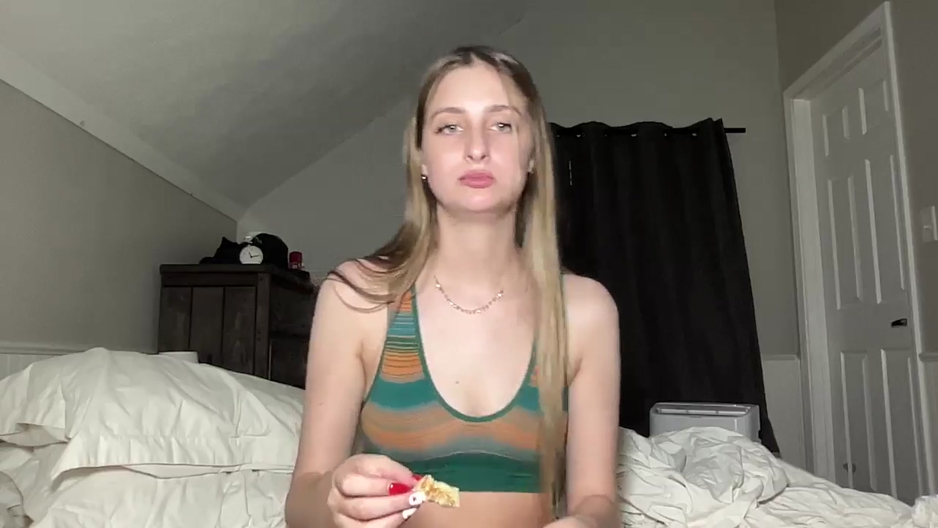 Gallery image thumbnail from Torisweetxo's myfreecams stream on, 07/03/2024, 04:27 image 10 of 20
