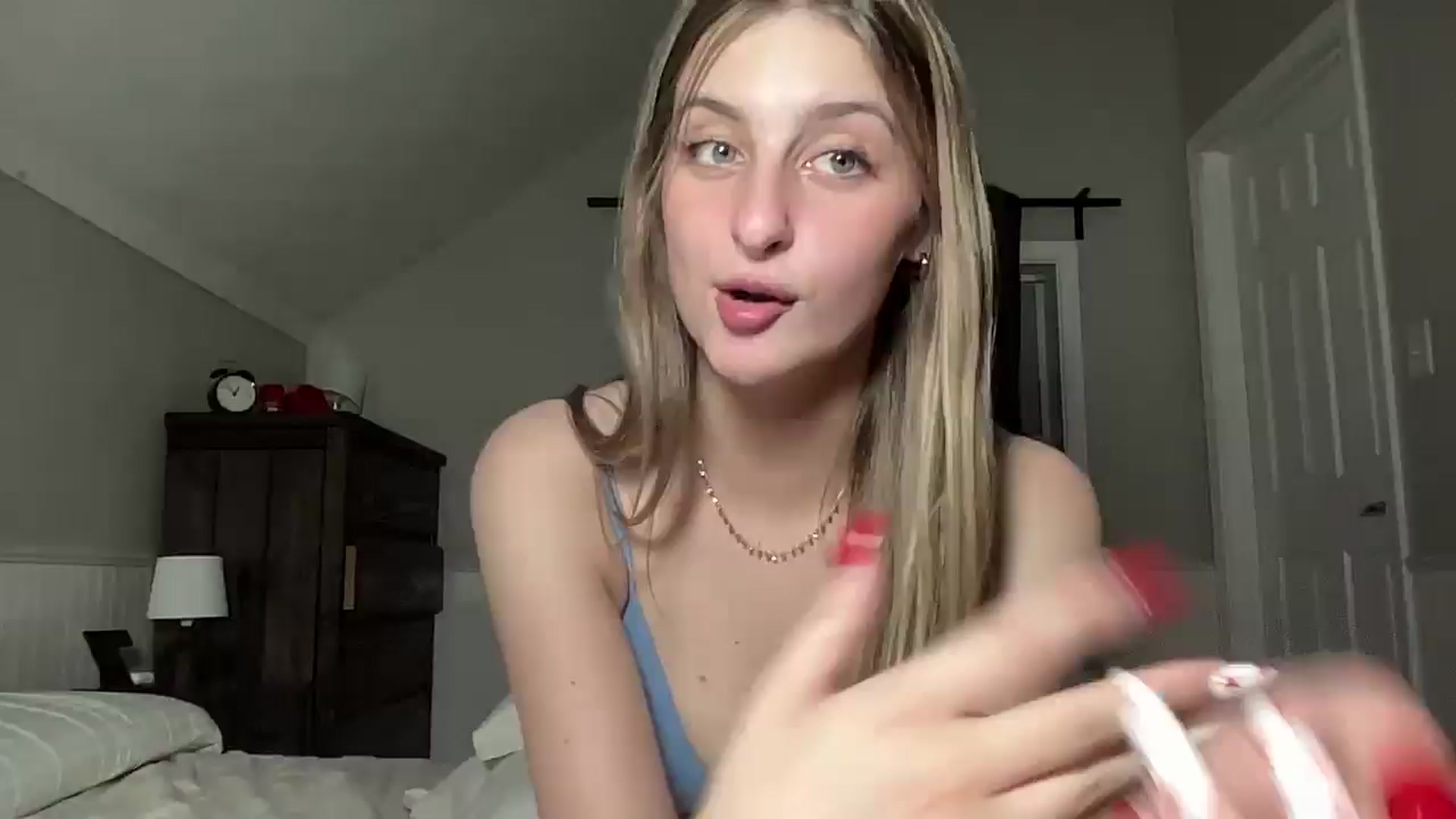 Gallery image thumbnail from Torisweetxo's myfreecams stream on, 07/15/2024, 06:15 image 9 of 20