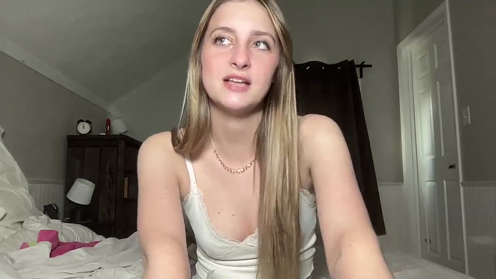 Gallery image thumbnail from Torisweetxo's myfreecams stream on, 07/21/2024, 17:08 image 16 of 20