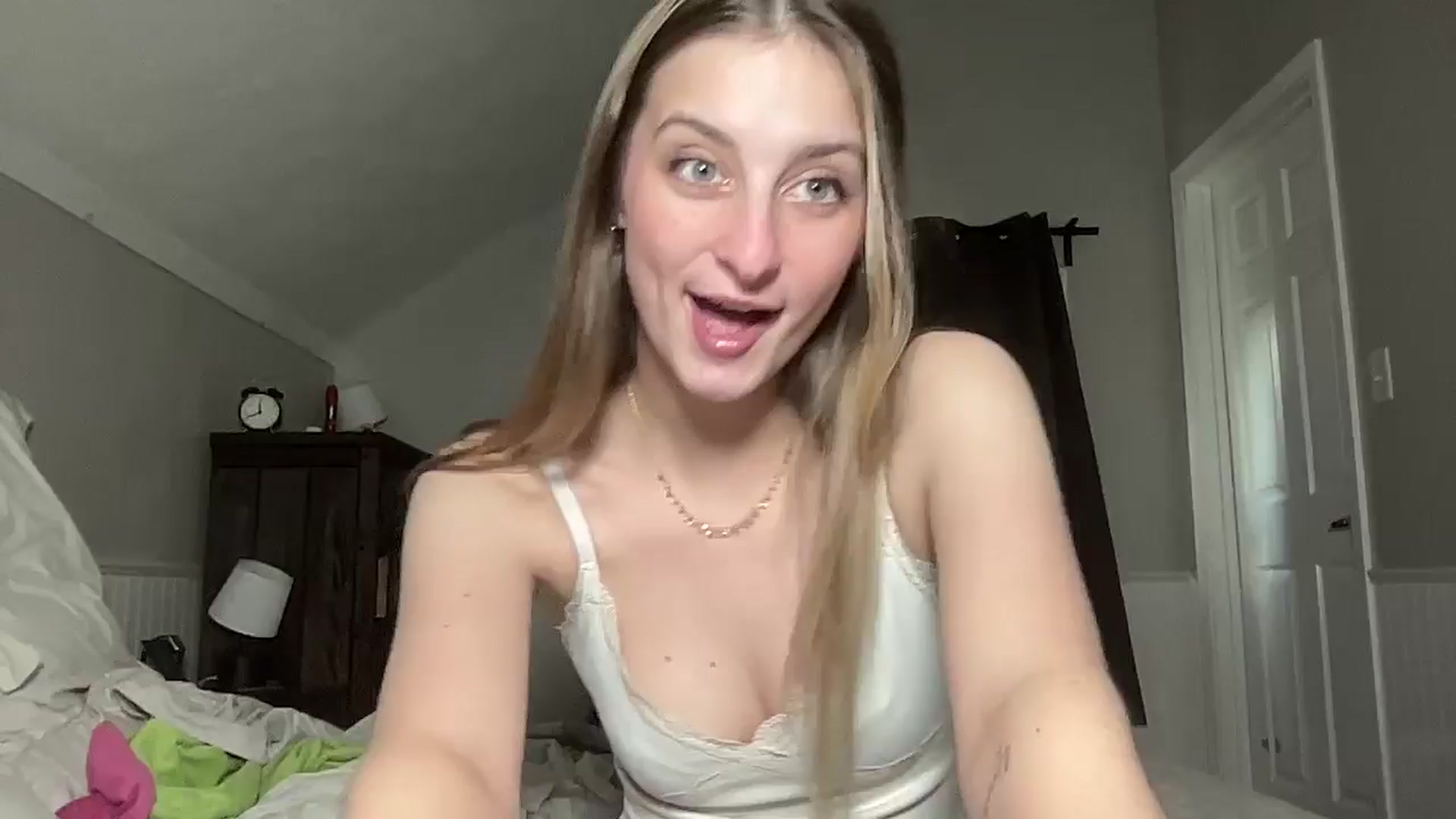 Gallery image thumbnail from Torisweetxo's myfreecams stream on, 07/21/2024, 17:08 image 1 of 20