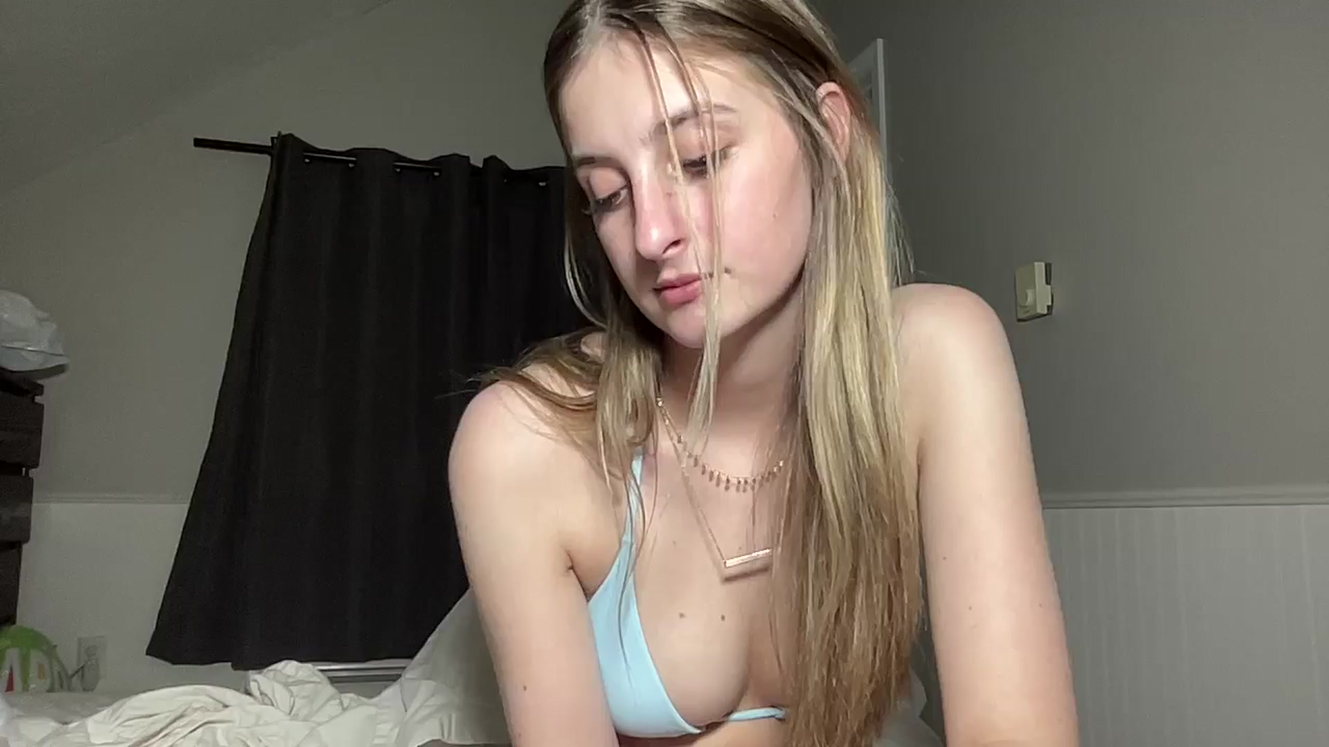 Gallery image thumbnail from Torisweetxo's myfreecams stream on, 08/13/2024, 05:36 image 17 of 20