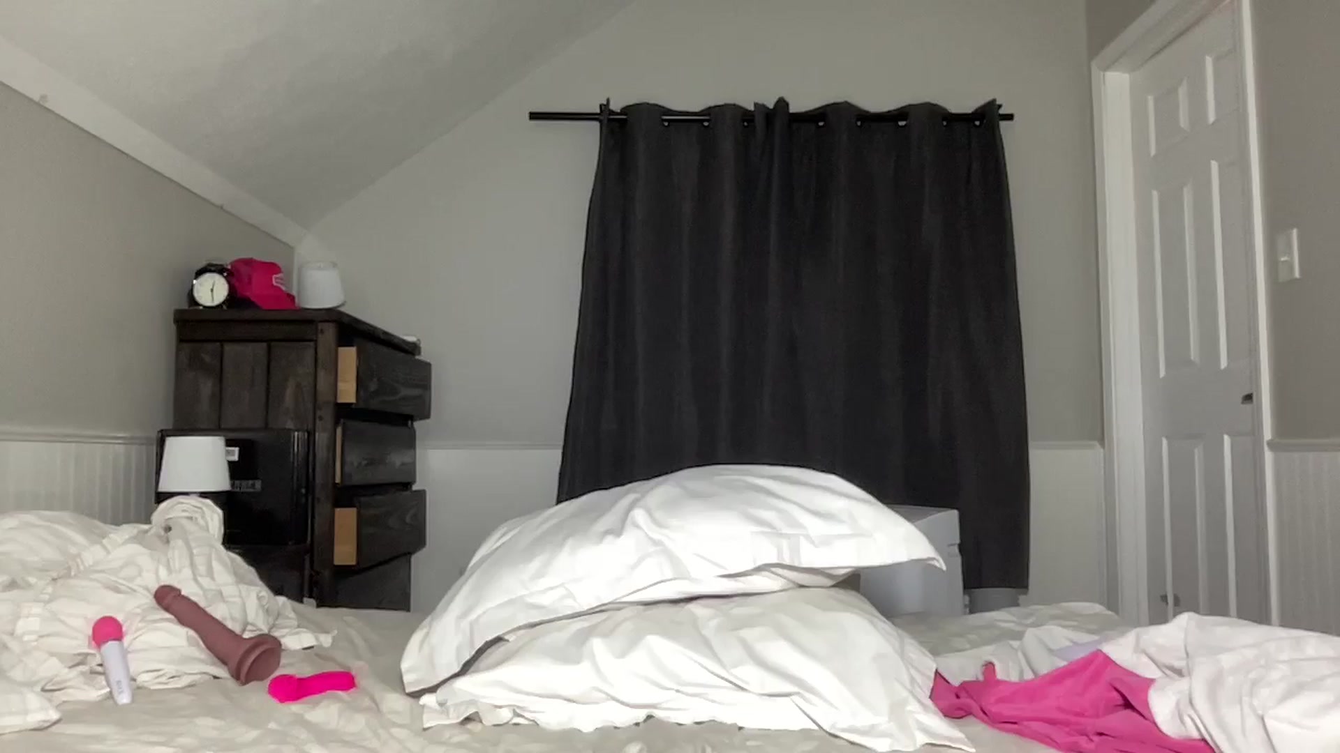 Gallery image thumbnail from Torisweetxo's myfreecams stream on, 08/22/2024, 06:49 image 4 of 20