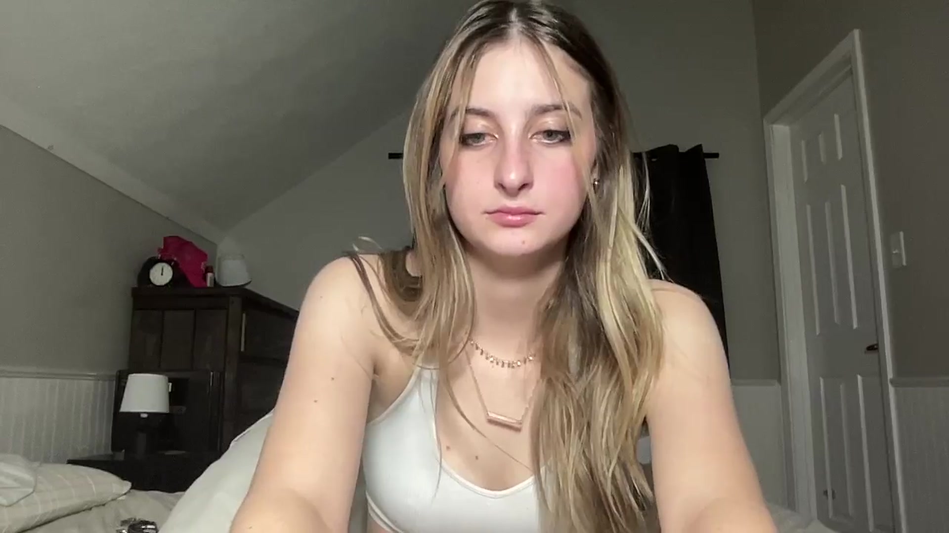 Gallery image thumbnail from Torisweetxo's myfreecams stream on, 09/04/2024, 05:15 image 9 of 20