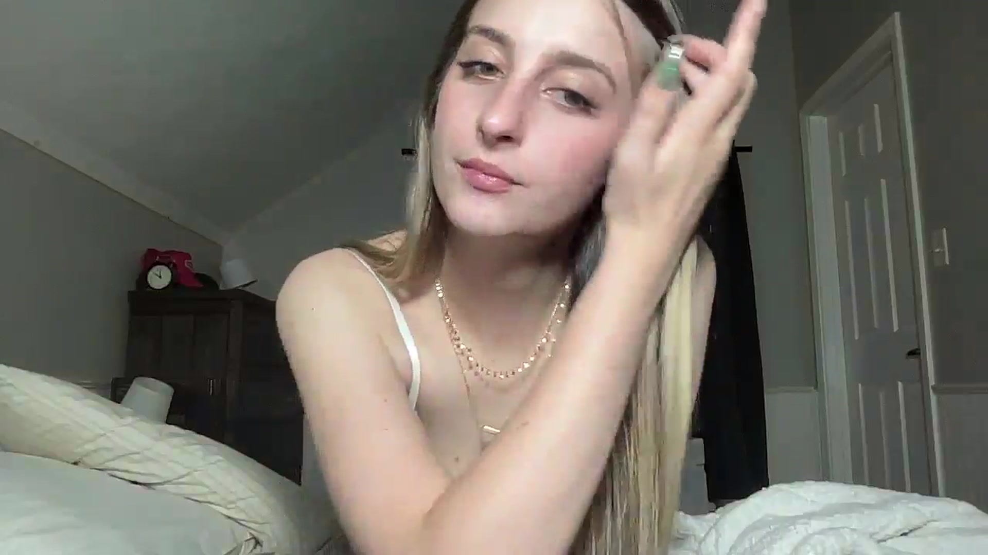 Gallery image thumbnail from Torisweetxo's myfreecams stream on, 09/07/2024, 04:16 image 3 of 20