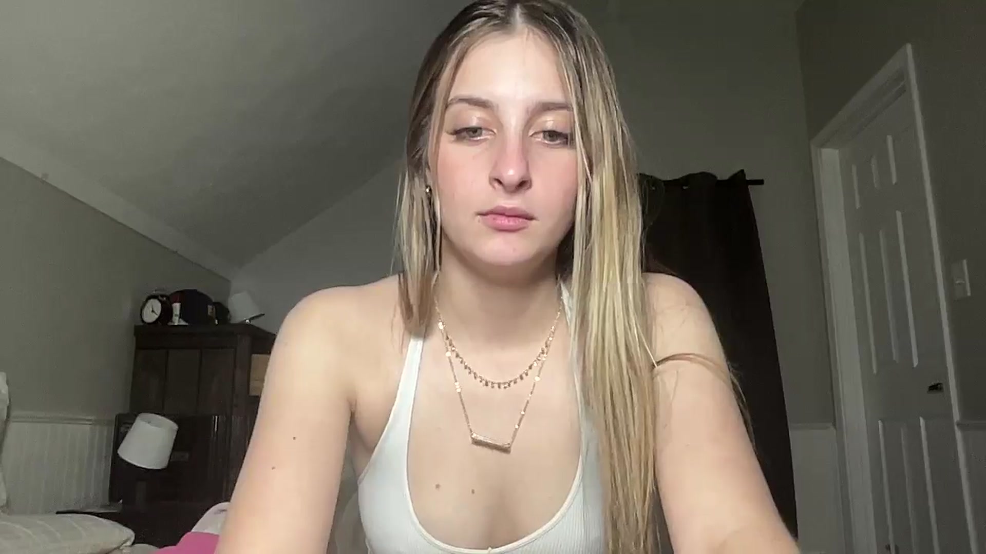 Gallery image thumbnail from Torisweetxo's myfreecams stream on, 09/09/2024, 04:30 image 20 of 20