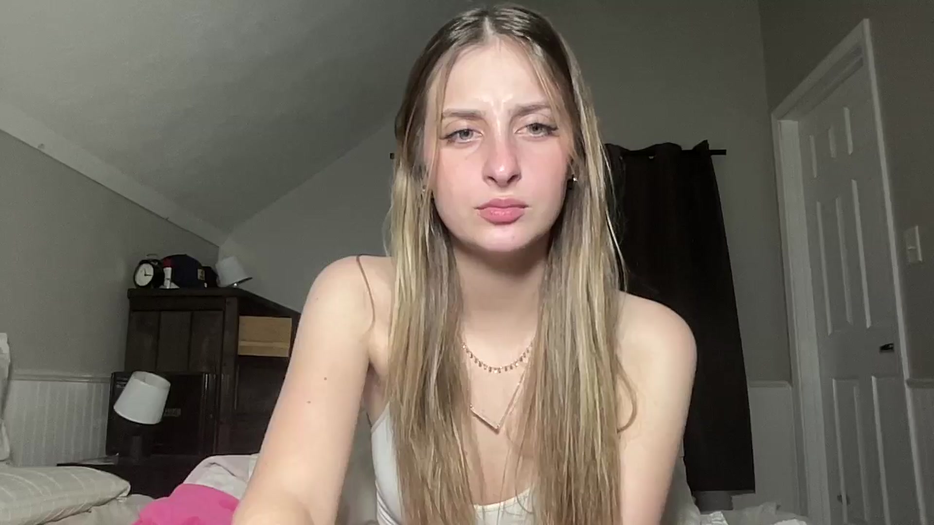 Gallery image thumbnail from Torisweetxo's myfreecams stream on, 09/09/2024, 04:30 image 18 of 20