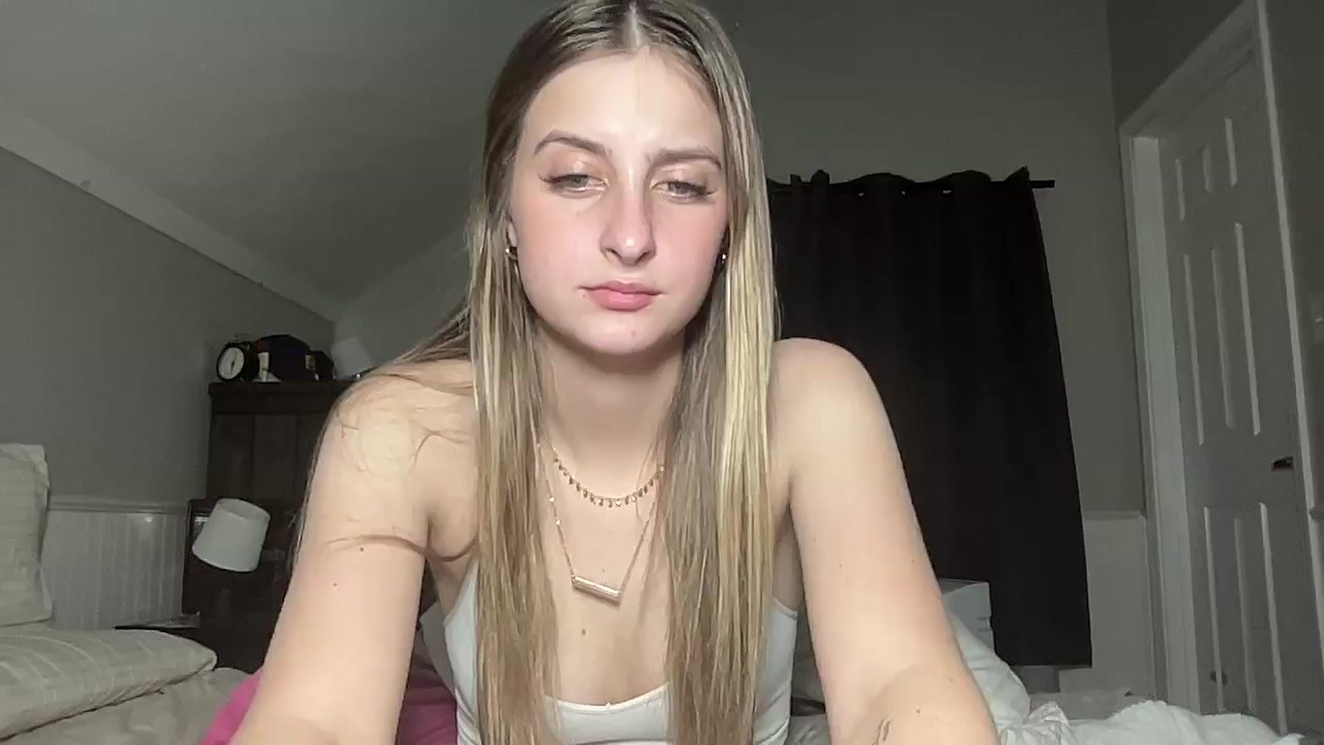 Gallery image thumbnail from Torisweetxo's myfreecams stream on, 09/09/2024, 05:56 image 8 of 20