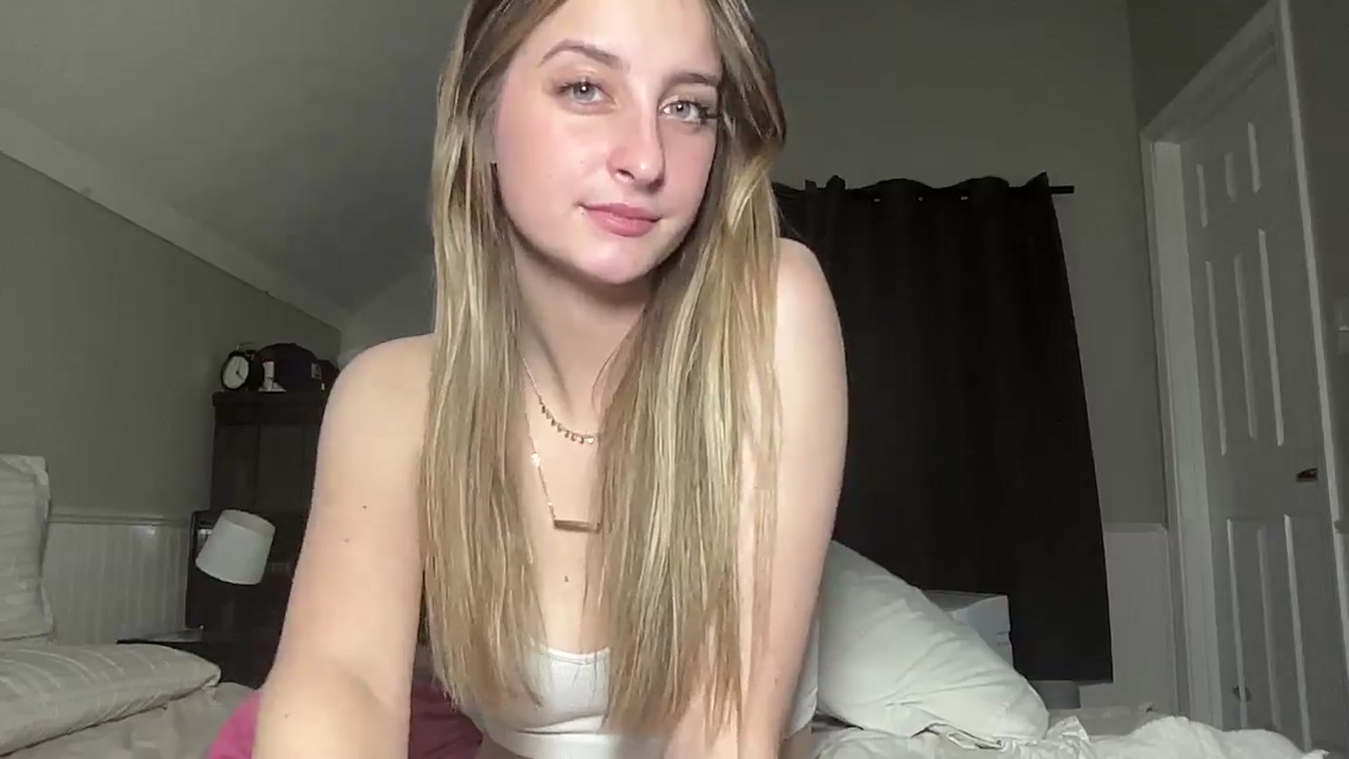 Gallery image thumbnail from Torisweetxo's myfreecams stream on, 09/09/2024, 05:56 image 2 of 20