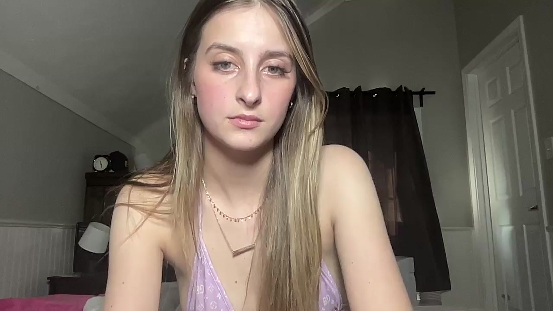 Gallery image thumbnail from Torisweetxo's myfreecams stream on, 09/10/2024, 16:42 image 16 of 20