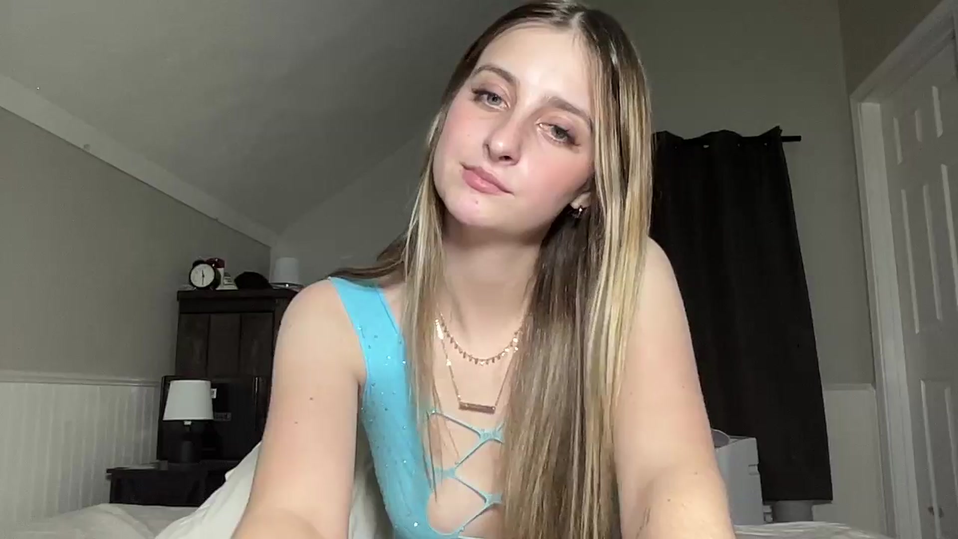 Gallery image thumbnail from Torisweetxo's myfreecams stream on, 09/12/2024, 04:41 image 11 of 20