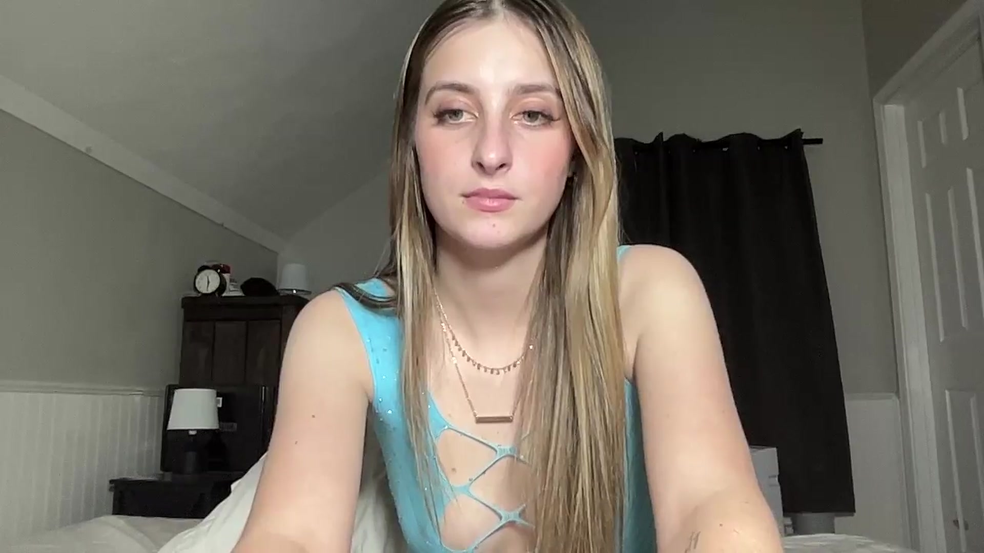 Gallery image thumbnail from Torisweetxo's myfreecams stream on, 09/12/2024, 04:41 image 13 of 20
