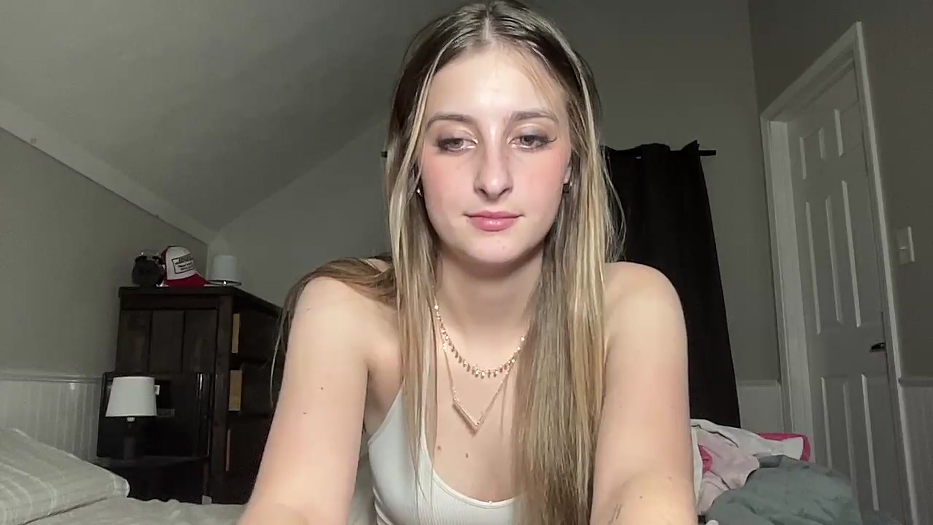 Gallery image thumbnail from Torisweetxo's myfreecams stream on, 09/15/2024, 05:51 image 19 of 20