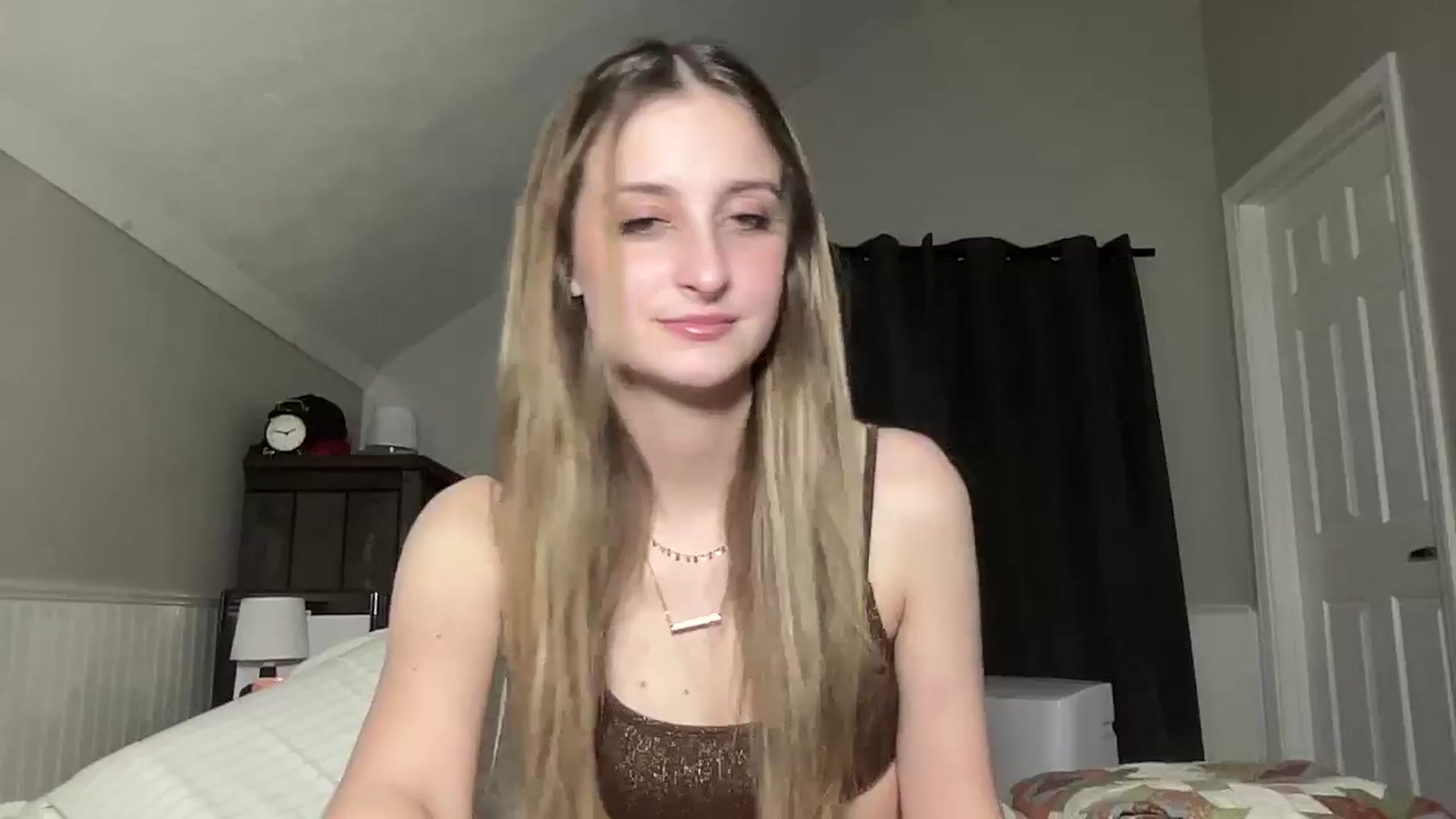 Gallery image thumbnail from Torisweetxo's myfreecams stream on, 09/29/2024, 06:56 image 19 of 20
