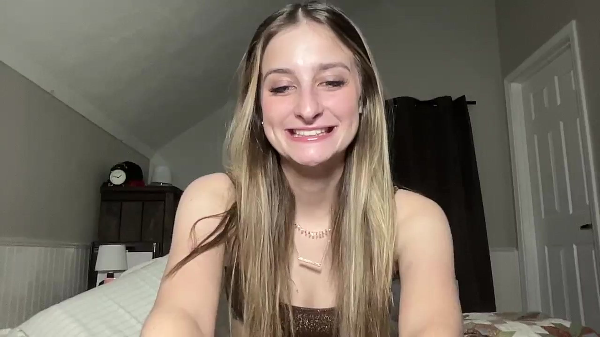 Gallery image thumbnail from Torisweetxo's myfreecams stream on, 09/29/2024, 06:56 image 18 of 20