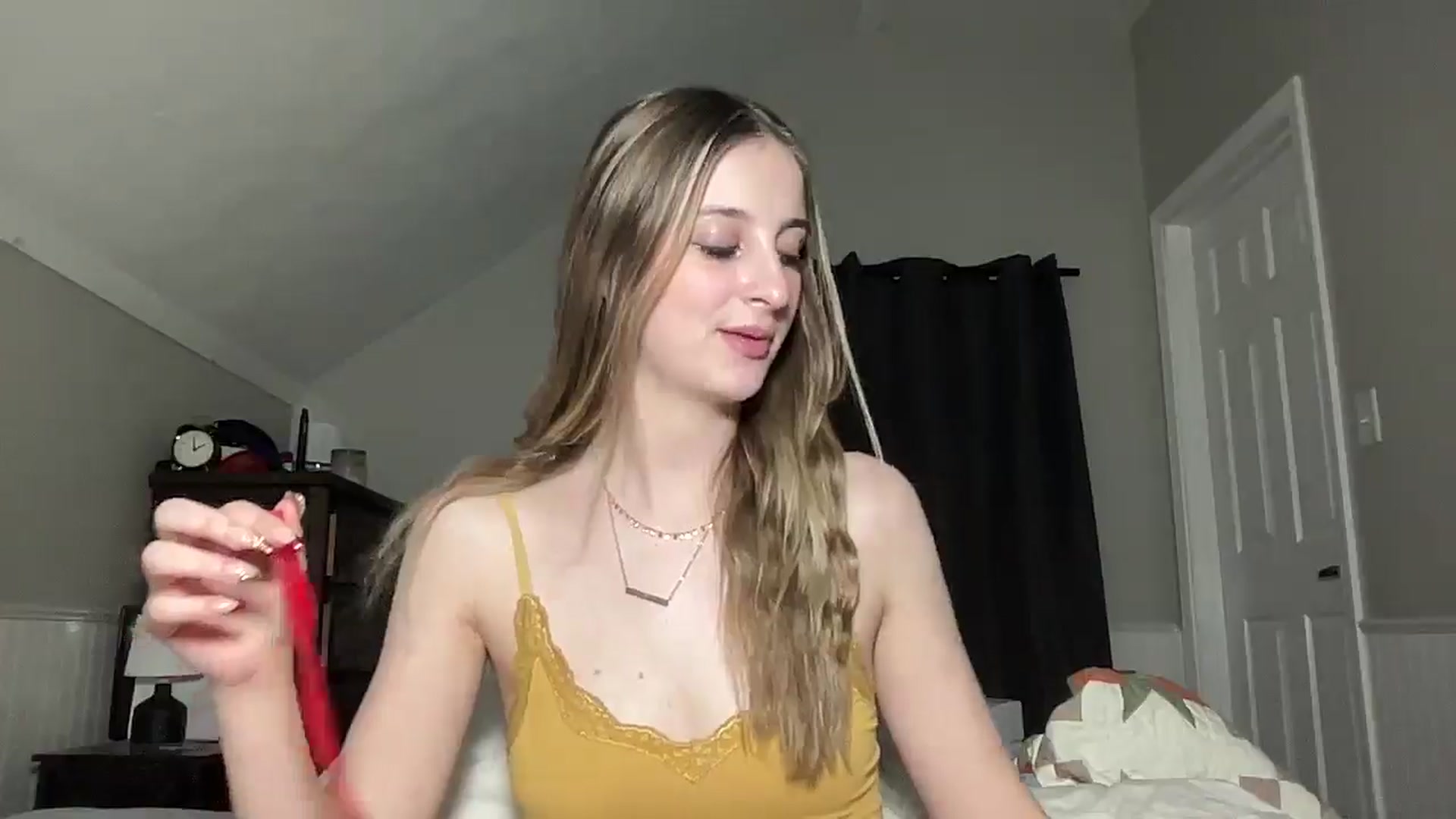 Gallery image thumbnail from Torisweetxo's myfreecams stream on, 10/03/2024, 07:17 image 17 of 20