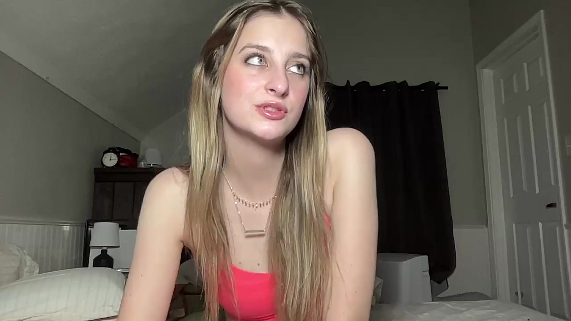 Gallery image thumbnail from Torisweetxo's myfreecams stream on, 10/22/2024, 05:28 image 9 of 20