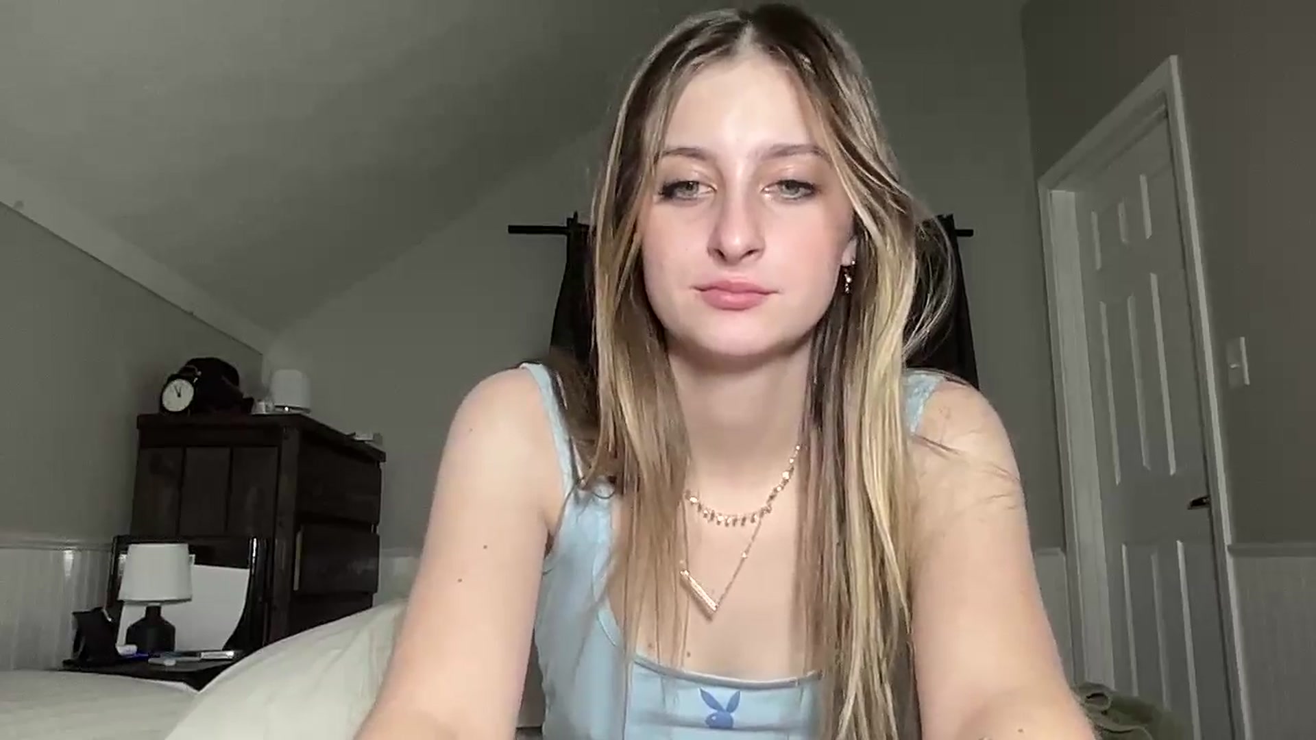 Gallery image thumbnail from Torisweetxo's myfreecams stream on, 10/25/2024, 05:21 image 12 of 20