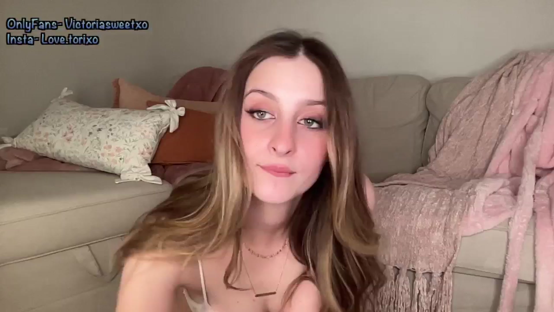 Gallery image thumbnail from Torisweetxo's myfreecams stream on, 01/15/2025, 07:05 image 1 of 20