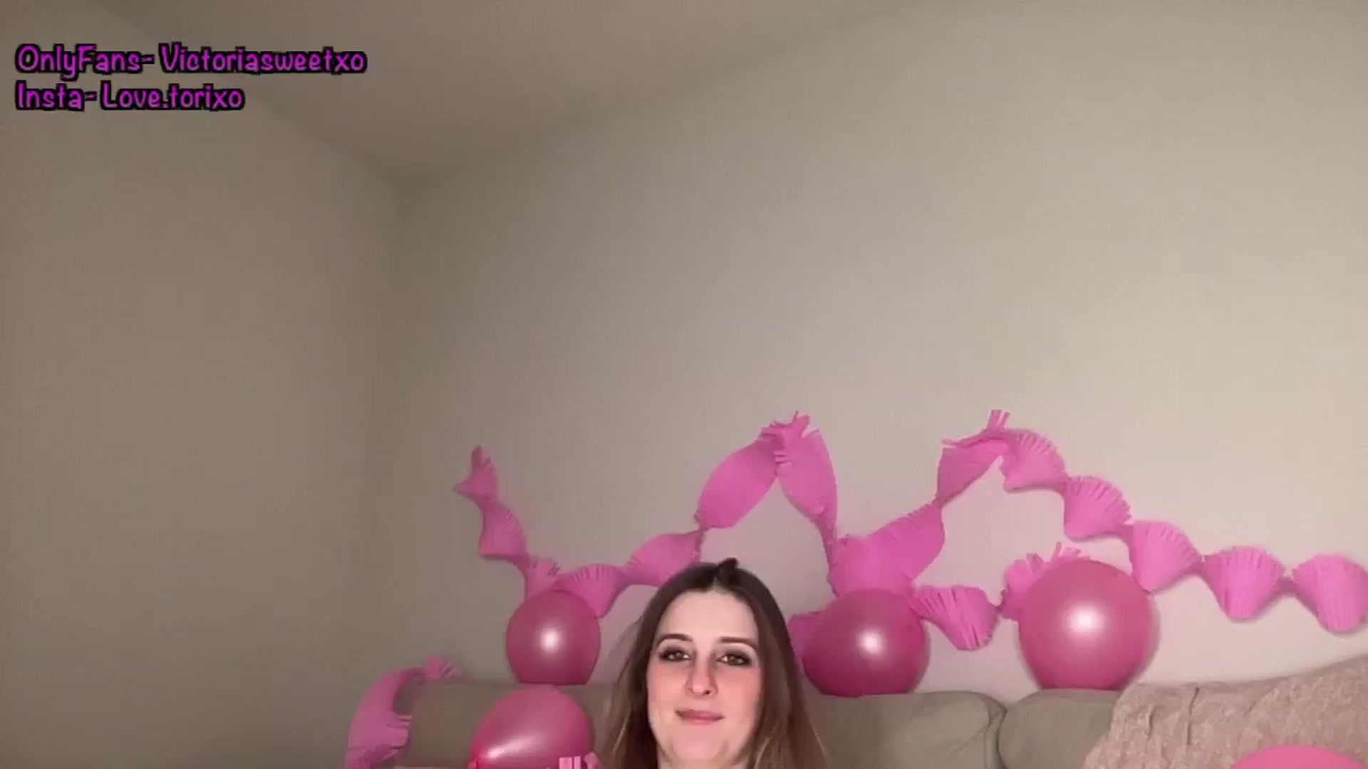 Gallery image thumbnail from Torisweetxo's myfreecams stream on, 01/22/2025, 03:45 image 3 of 20