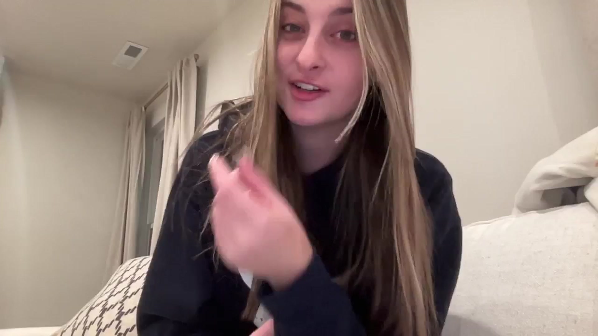 Gallery image thumbnail from Torisweetxo's myfreecams stream on, 10/31/2025, 05:13 image 17 of 20