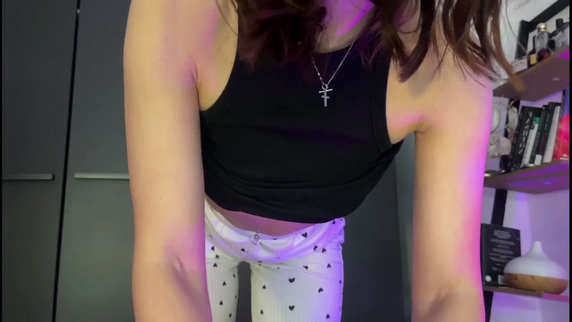 Gallery image thumbnail from ToryBliss's myfreecams stream on, 04/14/2025, 14:36 image 4 of 20