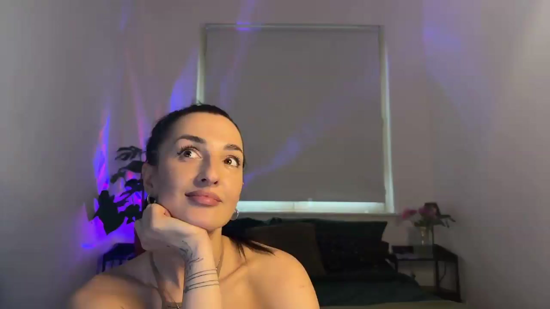 Gallery image thumbnail from ToryBliss's myfreecams stream on, 06/07/2026, 19:45 image 1 of 20
