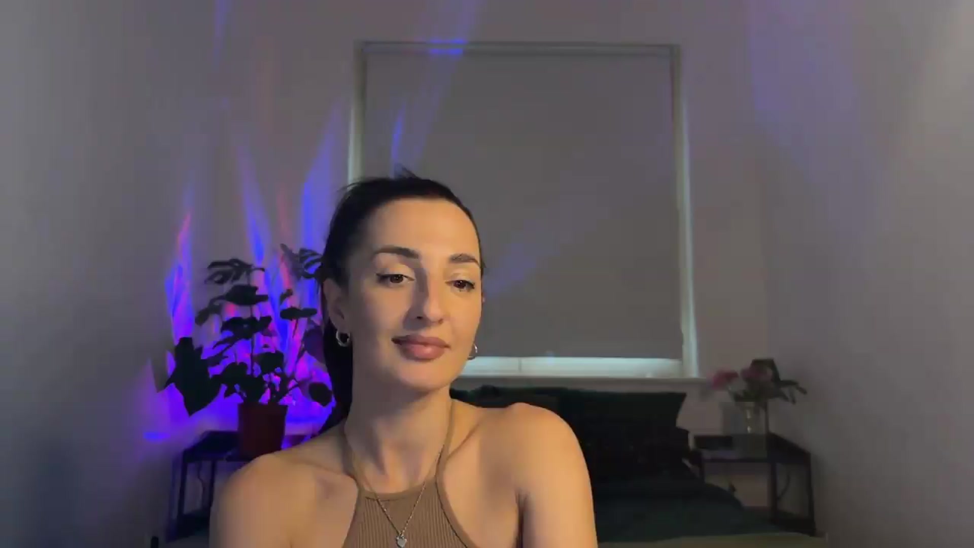 Gallery image thumbnail from ToryBliss's myfreecams stream on, 06/07/2026, 19:45 image 4 of 20