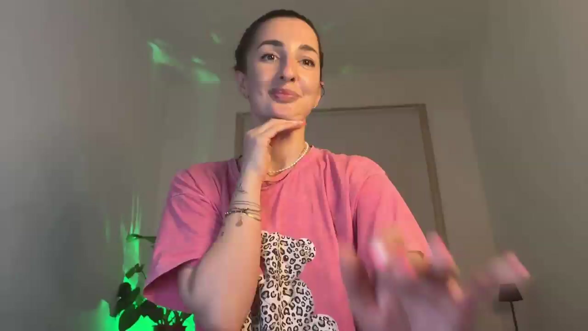 Gallery image thumbnail from ToryBliss's myfreecams stream on, 06/28/2026, 22:43 image 17 of 20