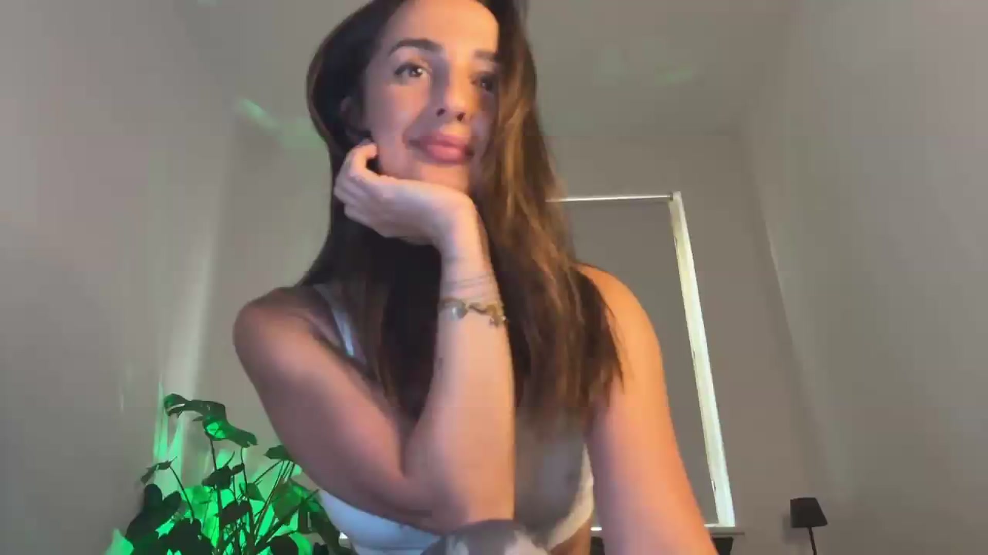 Gallery image thumbnail from ToryBliss's myfreecams stream on, 07/08/2026, 19:31 image 1 of 20