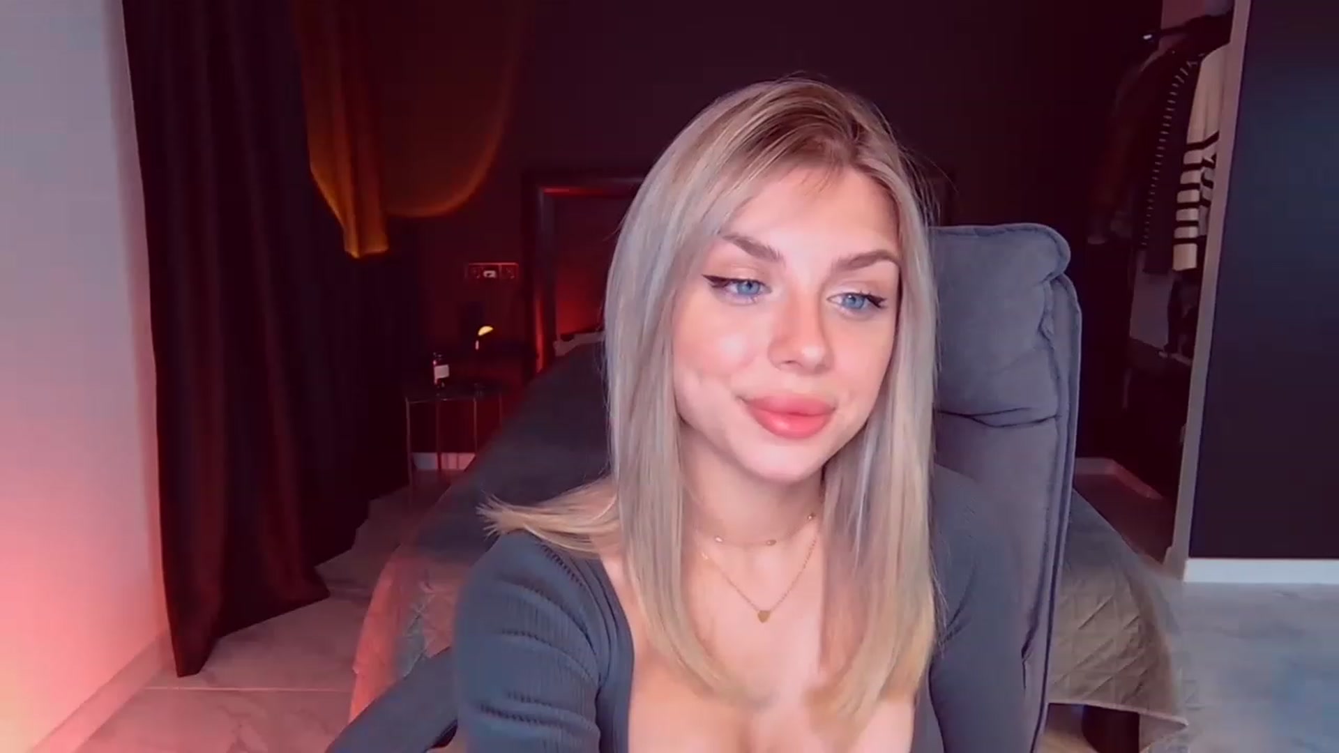 Gallery image thumbnail from TorySins's myfreecams stream on, 02/17/2023, 22:36 image 10 of 20