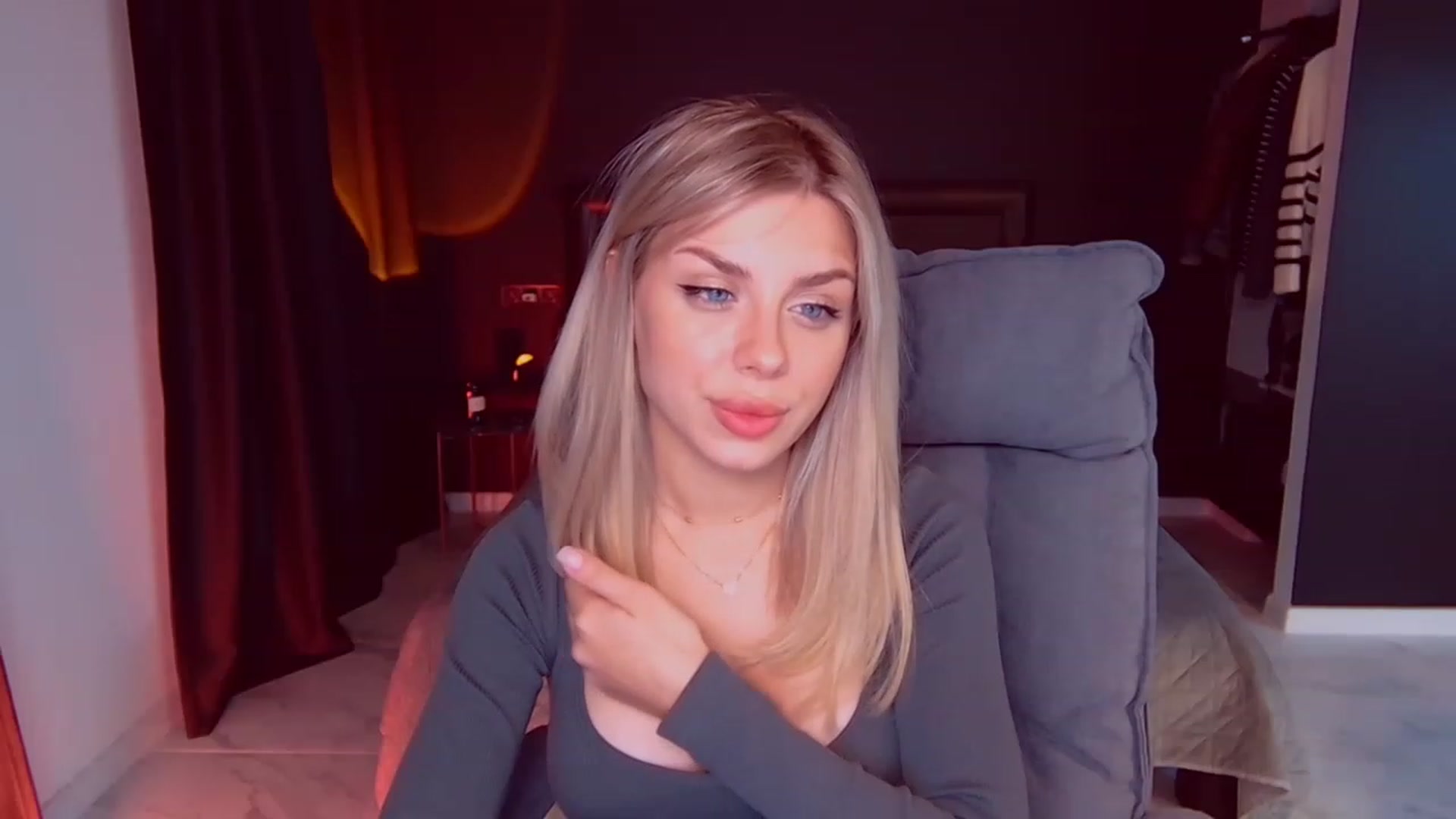 Gallery image thumbnail from TorySins's myfreecams stream on, 02/18/2023, 24:07 image 15 of 20