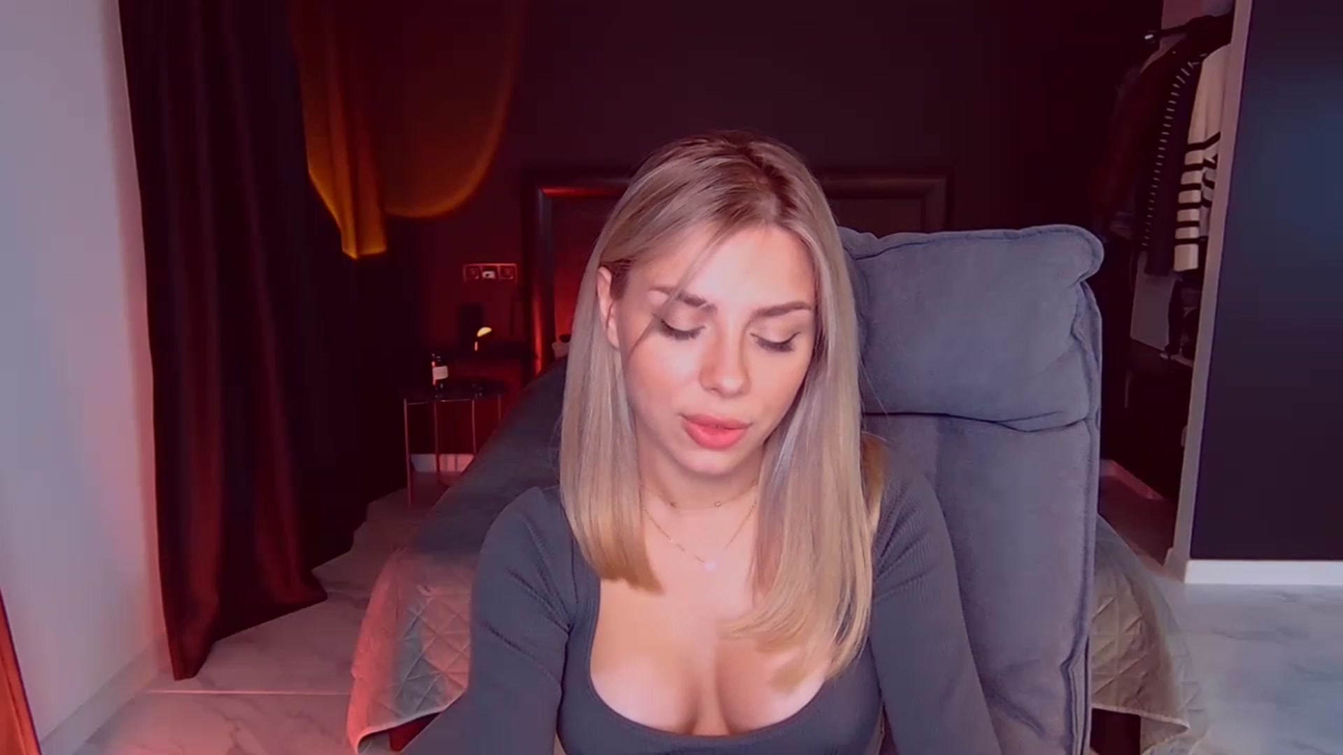 Gallery image thumbnail from TorySins's myfreecams stream on, 02/18/2023, 24:07 image 17 of 20