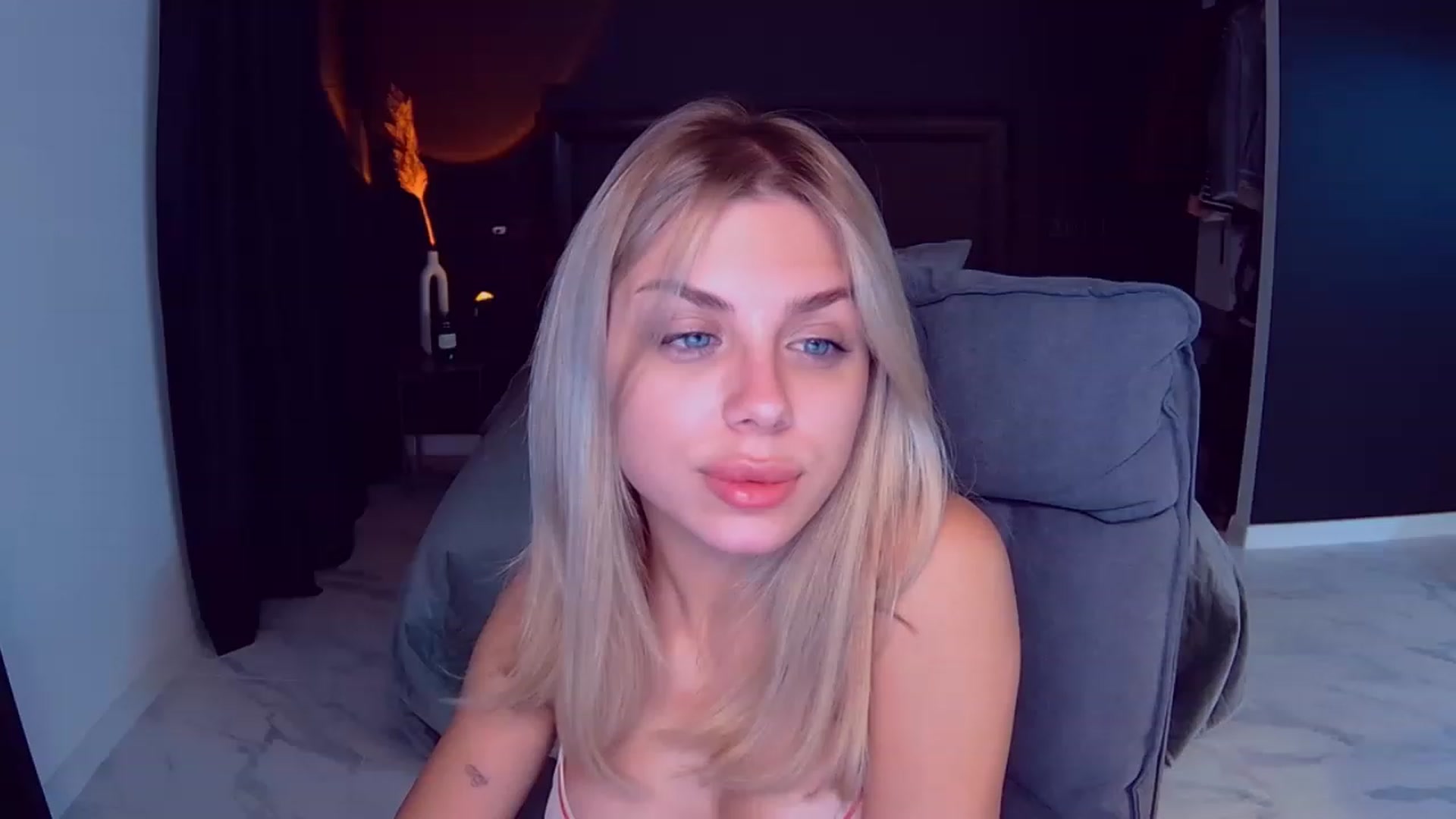 Gallery image thumbnail from TorySins's myfreecams stream on, 02/22/2023, 22:07 image 1 of 20