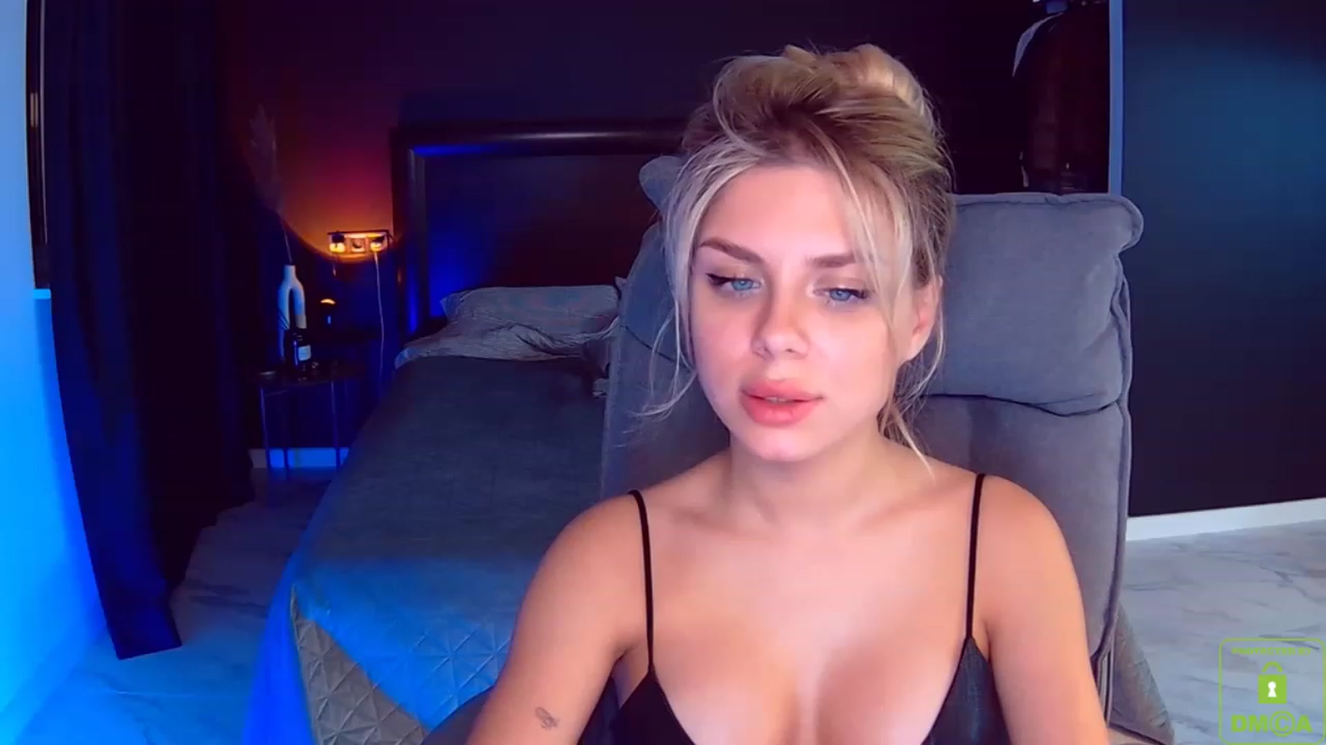 Gallery image thumbnail from TorySins's myfreecams stream on, 03/13/2023, 24:38 image 17 of 20