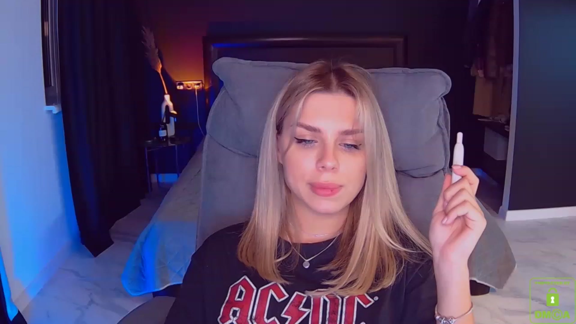 Gallery image thumbnail from TorySins's myfreecams stream on, 03/16/2023, 24:31 image 18 of 20