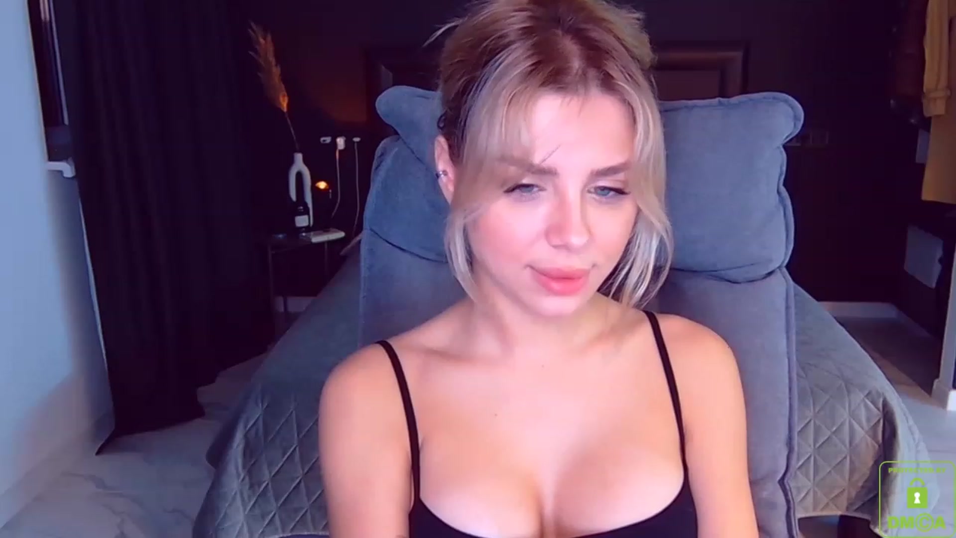 Gallery image thumbnail from TorySins's myfreecams stream on, 03/27/2023, 24:04 image 4 of 20
