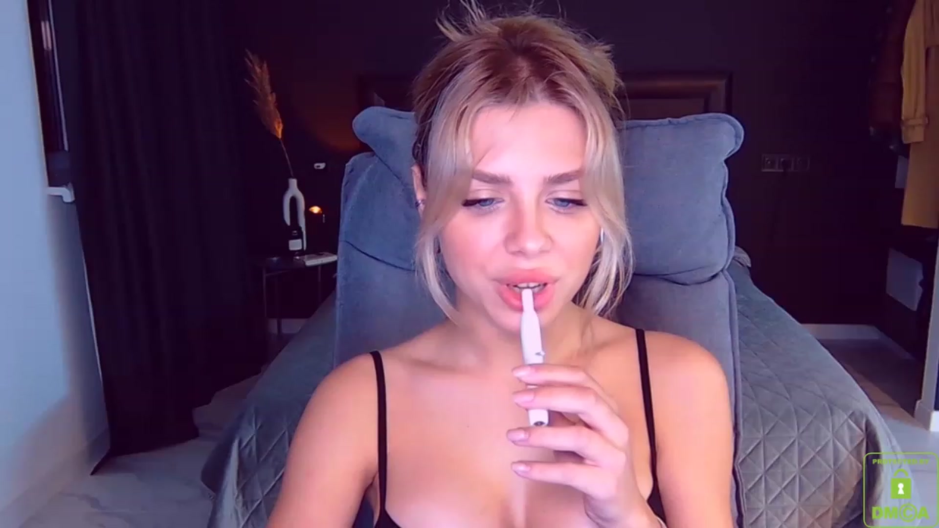 Gallery image thumbnail from TorySins's myfreecams stream on, 03/27/2023, 24:22 image 12 of 20