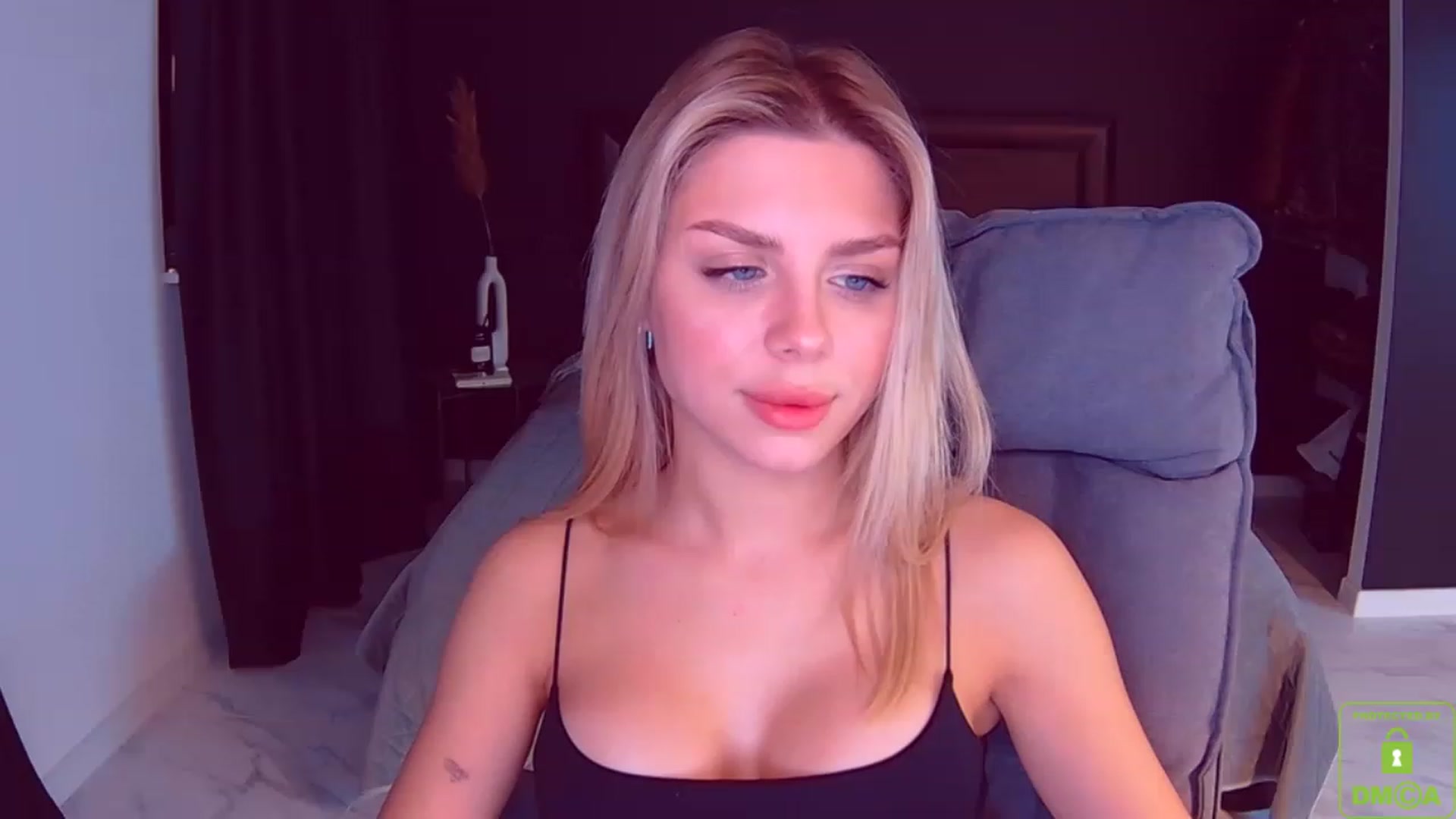 Gallery image thumbnail from TorySins's myfreecams stream on, 04/02/2023, 22:15 image 7 of 20