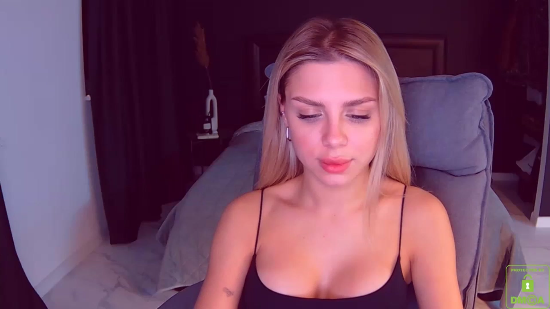 Gallery image thumbnail from TorySins's myfreecams stream on, 04/02/2023, 23:40 image 1 of 20