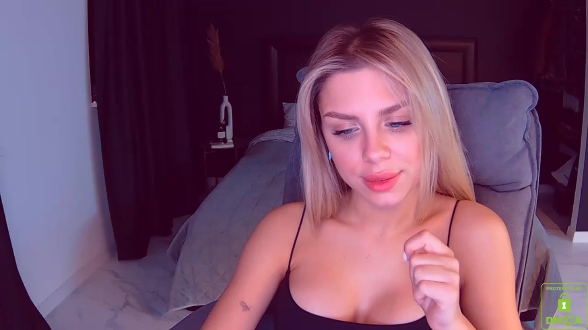 Gallery image thumbnail from TorySins's myfreecams stream on, 04/02/2023, 23:40 image 5 of 20