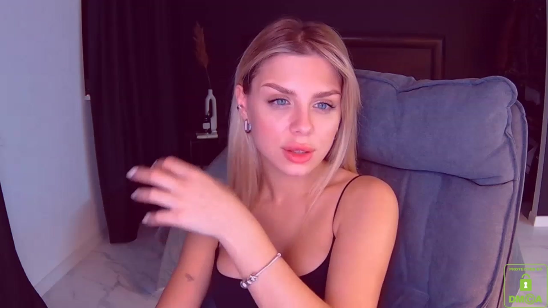 Gallery image thumbnail from TorySins's myfreecams stream on, 04/02/2023, 23:40 image 19 of 20