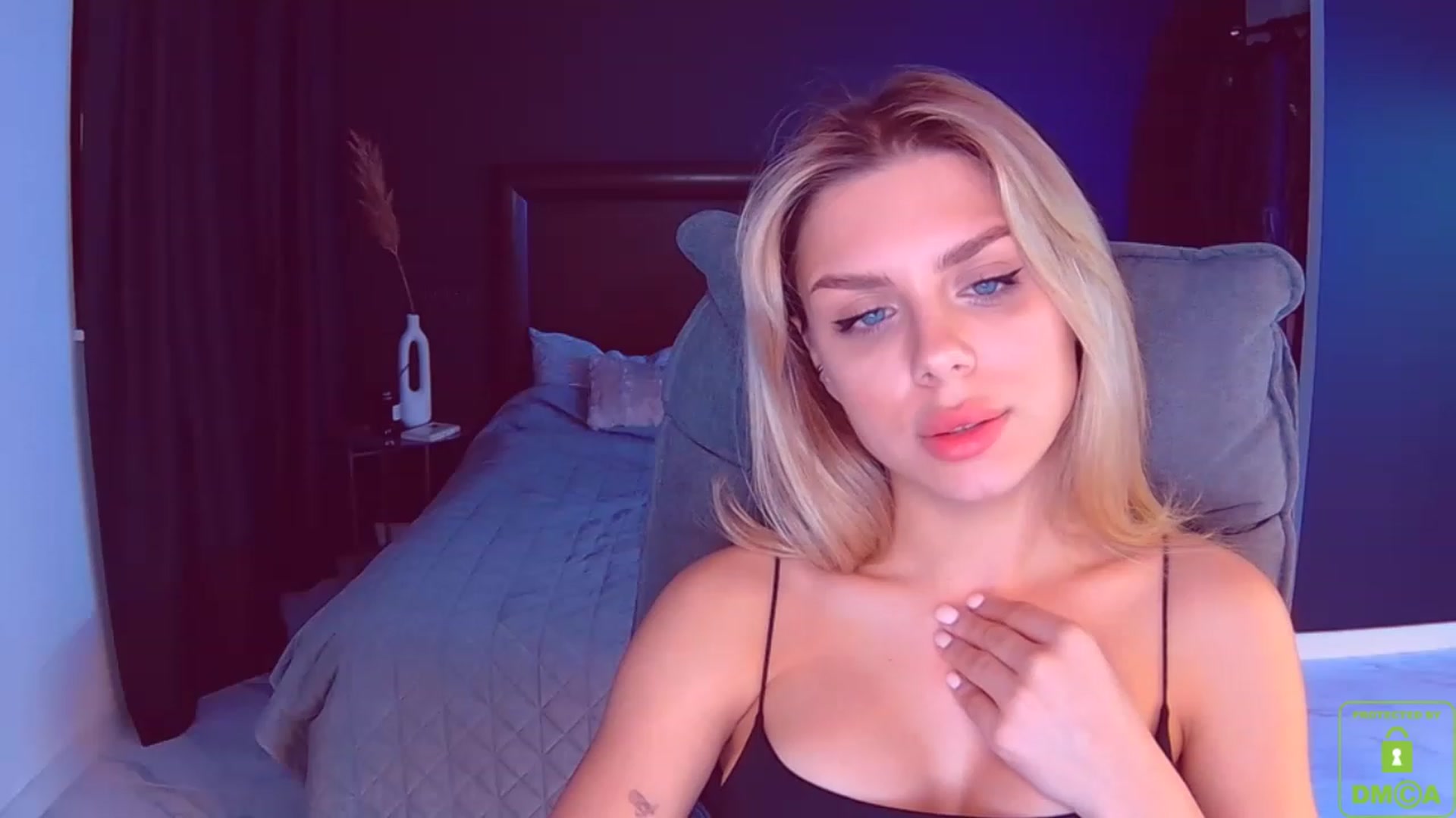 Gallery image thumbnail from TorySins's myfreecams stream on, 04/13/2023, 23:04 image 13 of 20