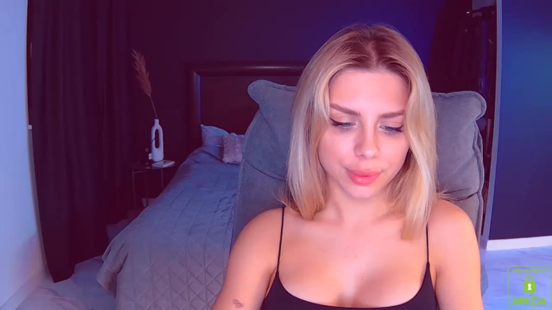 Gallery image thumbnail from TorySins's myfreecams stream on, 04/13/2023, 23:04 image 14 of 20